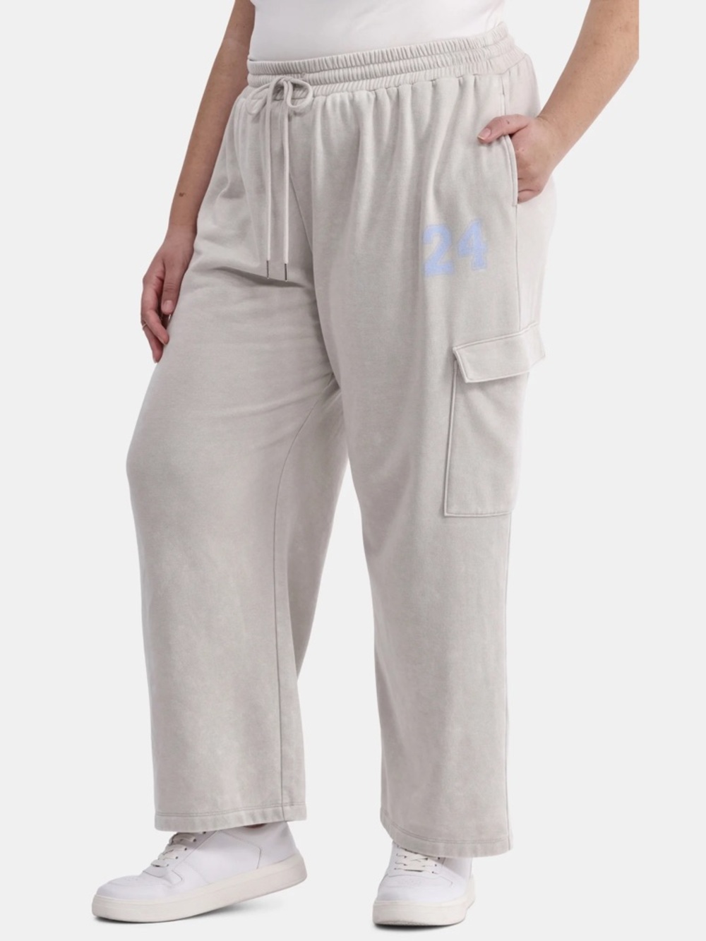 No Boundaries Light Gray Cargo Joggers with Drawstring